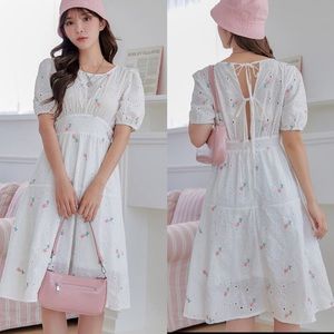 DAZY Floral Embroidery Eyelet Embroidery Tie Back Dress size M